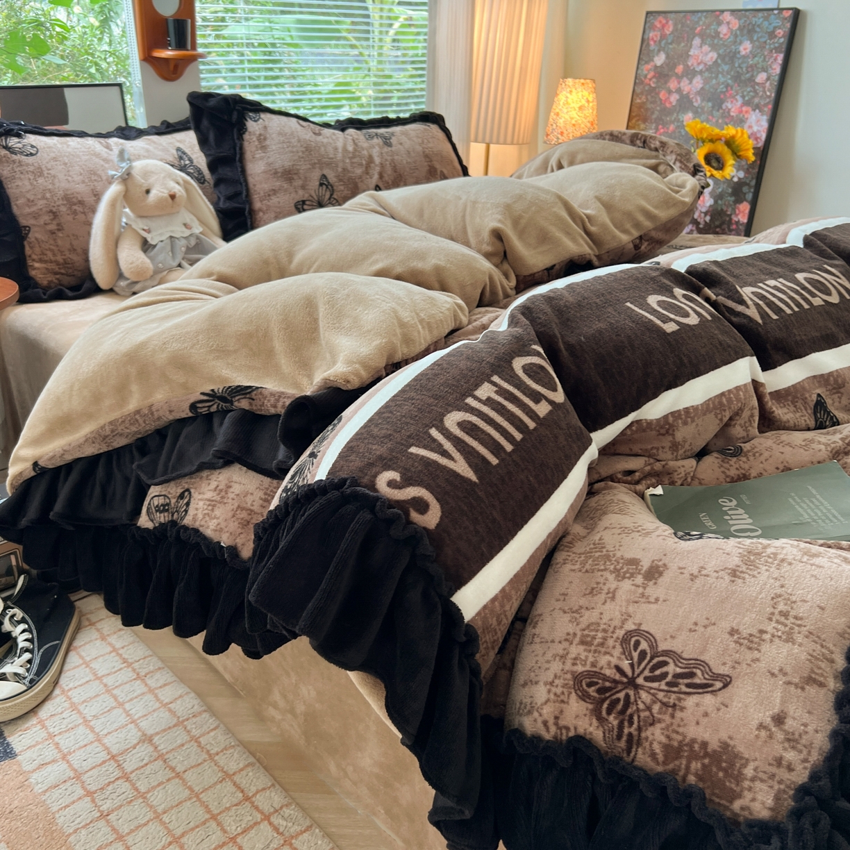 91家纺网 家纺一手货源 找家纺 韩都家居 2025新款法式花边印花牛奶绒四件套 陌离