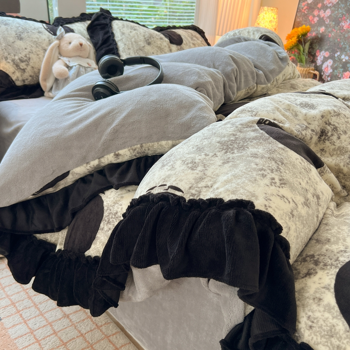 91家纺网 家纺一手货源 找家纺 韩都家居 2025新款法式花边印花牛奶绒四件套 艺境