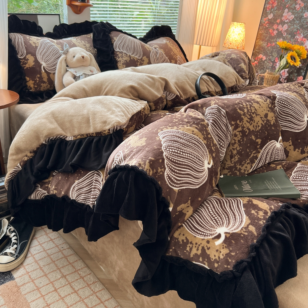 91家纺网 家纺一手货源 找家纺 韩都家居 2025新款法式花边印花牛奶绒四件套 南瓜