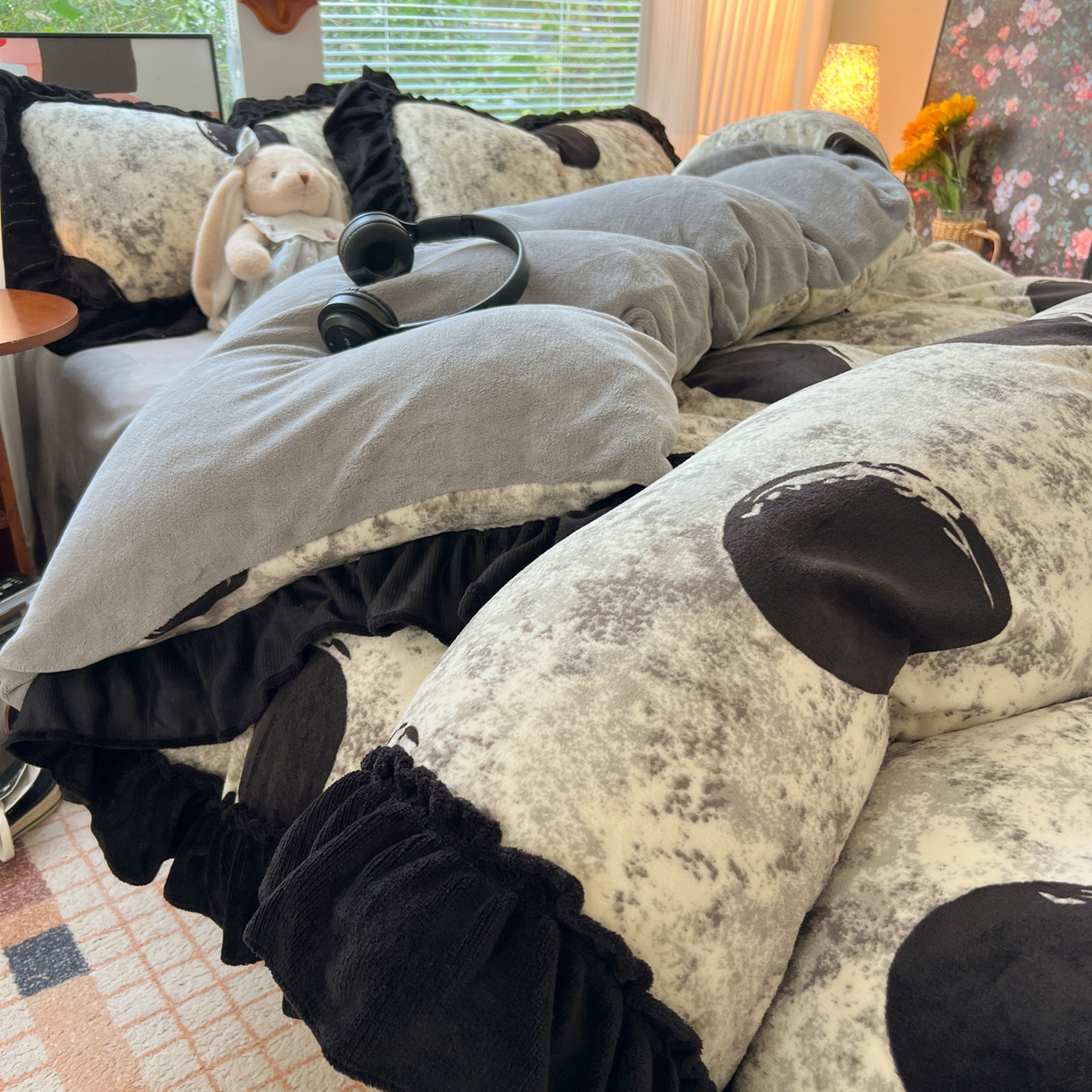 91家纺网 家纺一手货源 找家纺 韩都家居 2025新款法式花边印花牛奶绒四件套 艺境