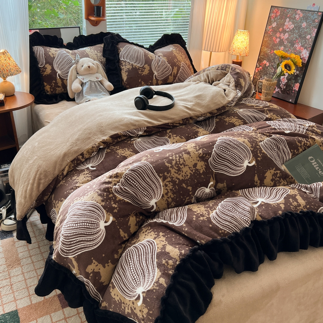 91家纺网 家纺一手货源 找家纺 韩都家居 2025新款法式花边印花牛奶绒四件套 南瓜