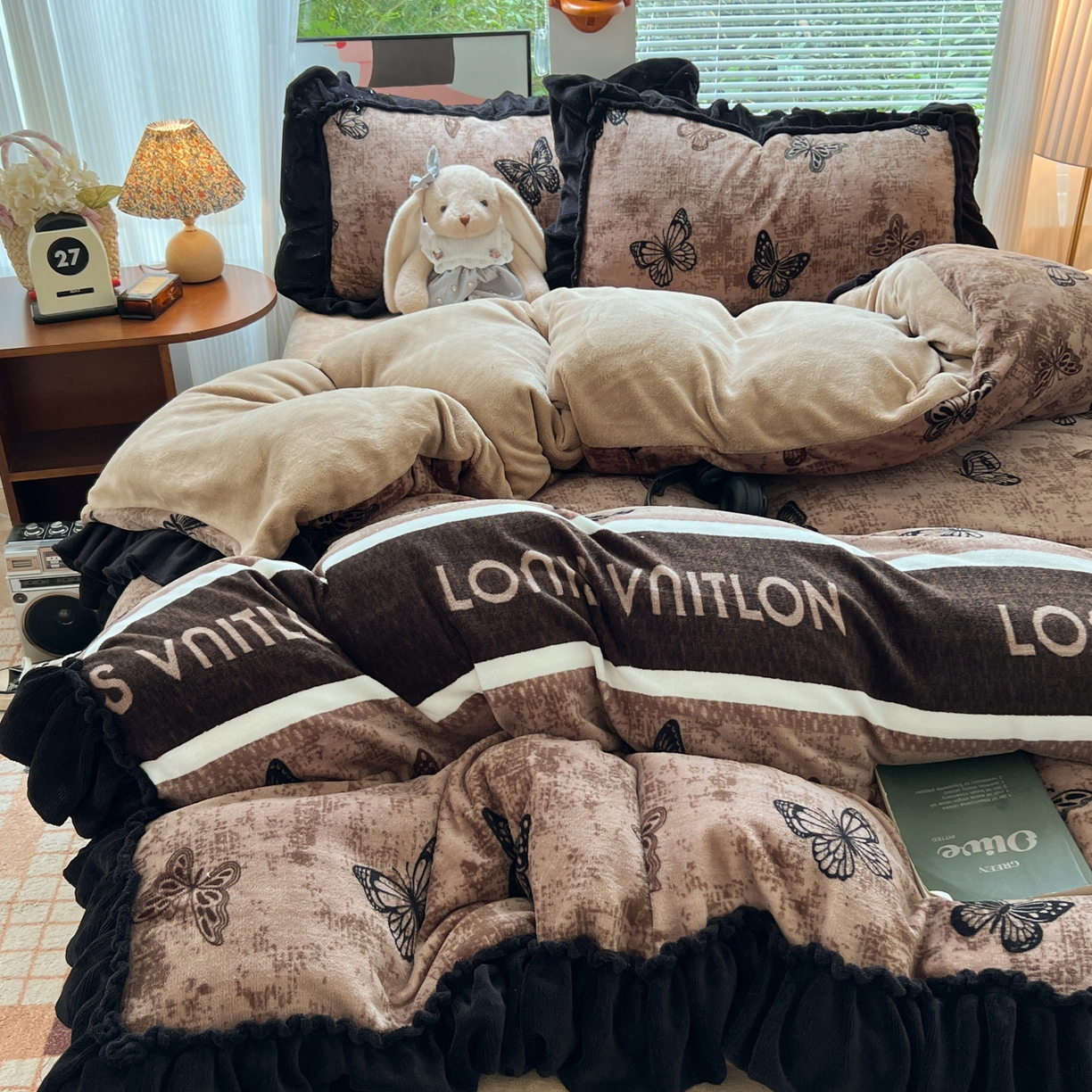 91家纺网 家纺一手货源 找家纺 韩都家居 2025新款法式花边印花牛奶绒四件套 陌离