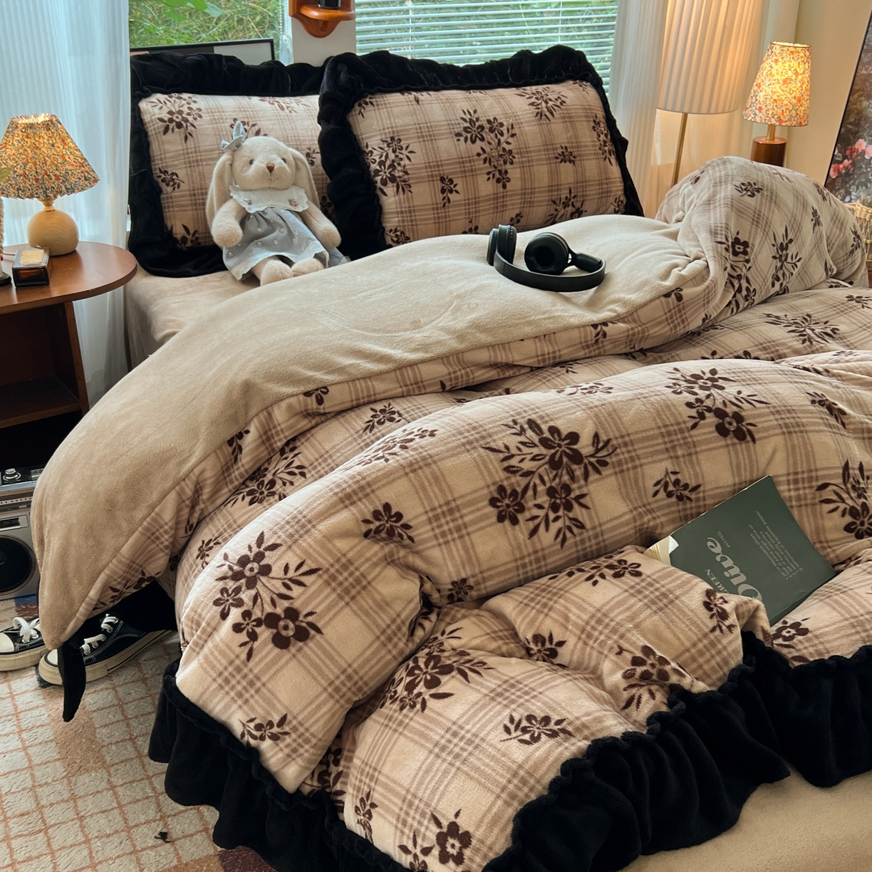 91家纺网 家纺一手货源 找家纺 （总）韩都家居 2025新款法式花边印花牛奶绒四件套