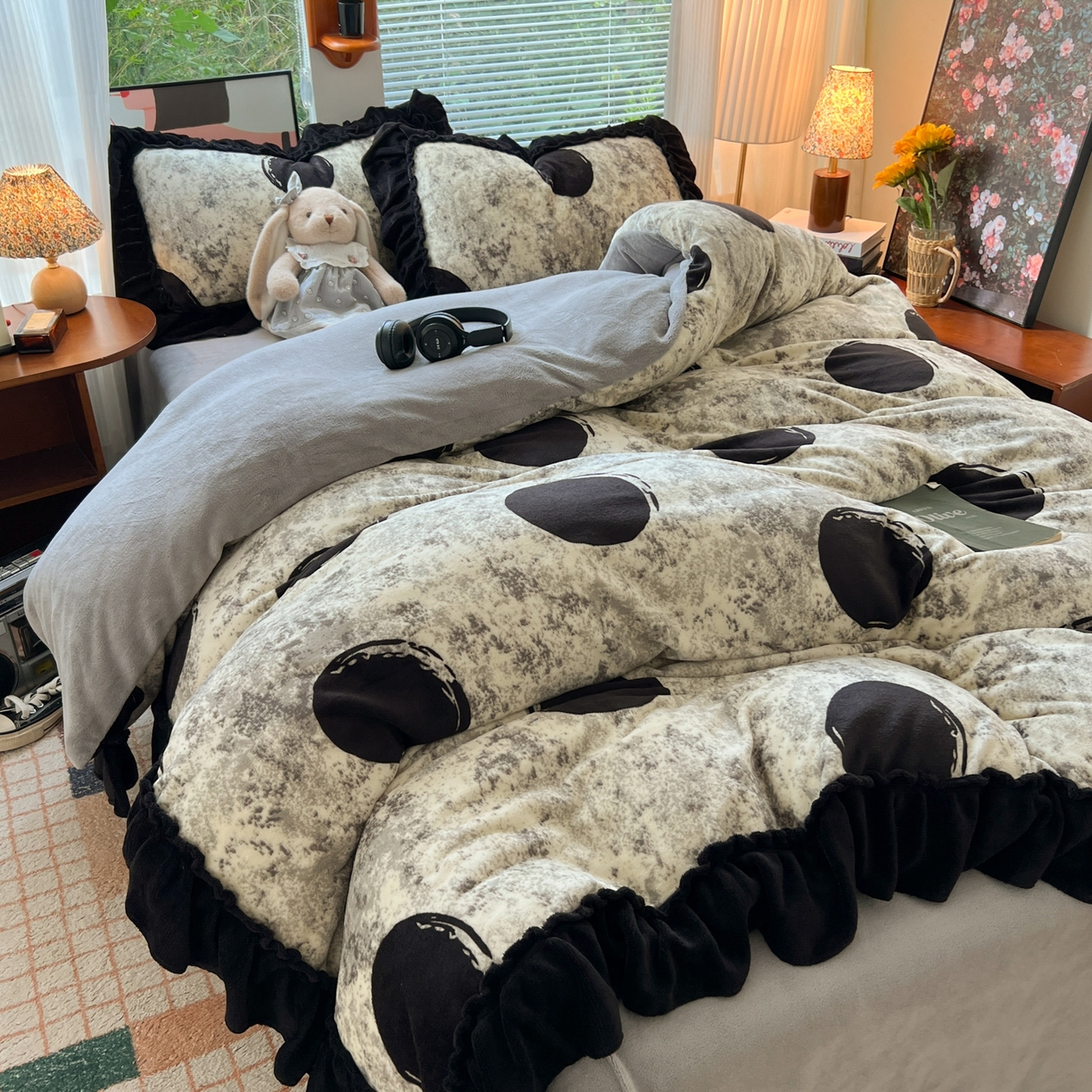 91家纺网 家纺一手货源 找家纺 韩都家居 2025新款法式花边印花牛奶绒四件套 艺境