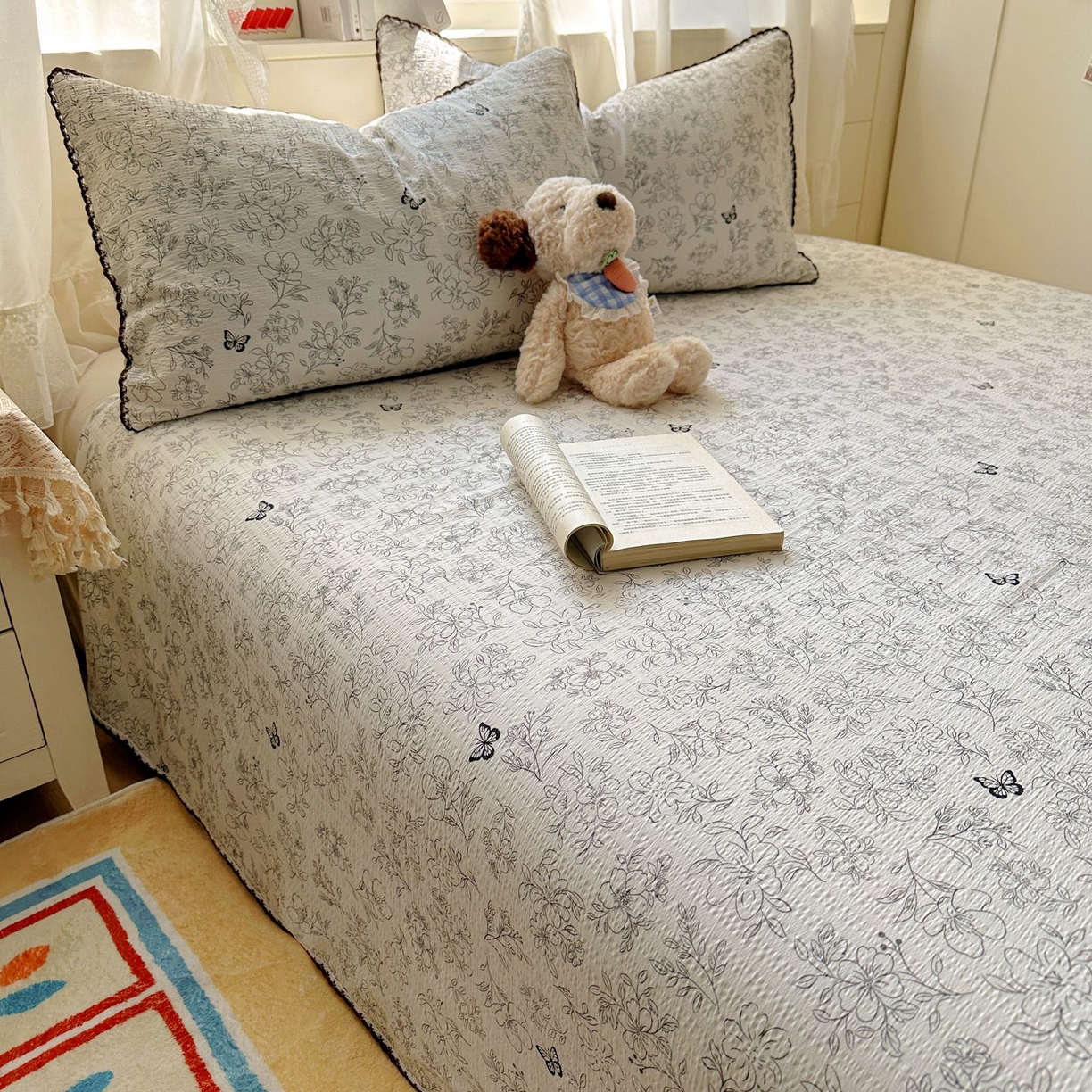 91家纺网 家纺一手货源 找家纺 优卡迪家纺馆 2025新款皱皱棉小花边床单（下载文件包含买家秀） 雨蝶