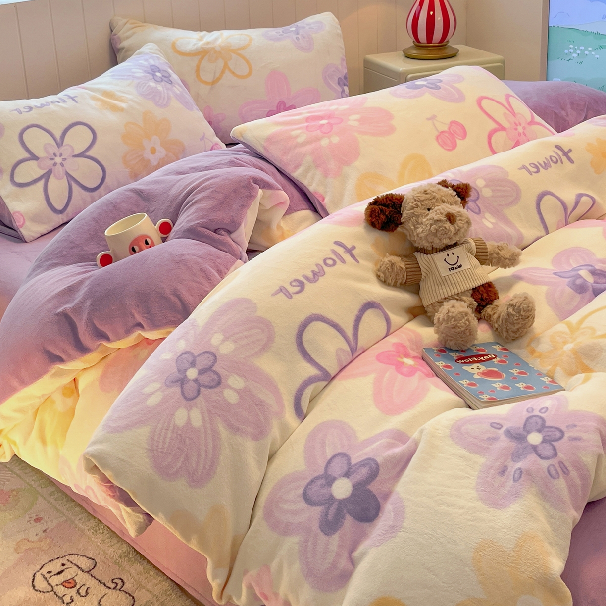 91家纺网 家纺一手货源 找家纺 佳汐蓝家纺 2025新款190克高克重牛奶绒印花四件套 花香四溢+丁香紫