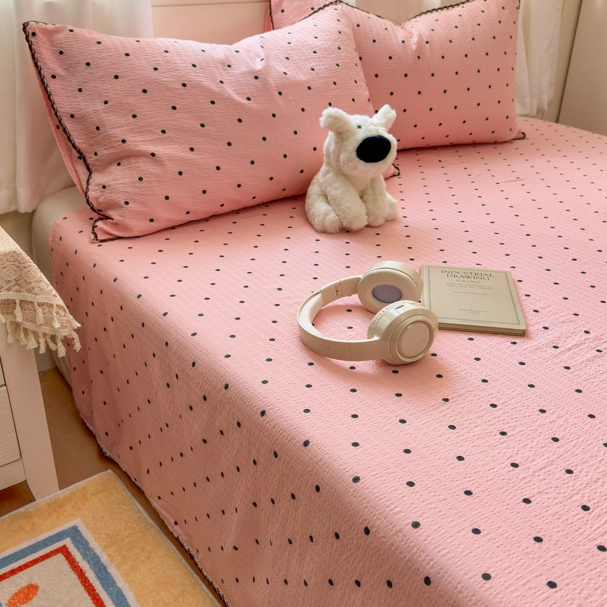 91家纺网 家纺一手货源 找家纺 优卡迪家纺馆 2025新款皱皱棉小花边床单（下载文件包含买家秀） 波点生活-粉