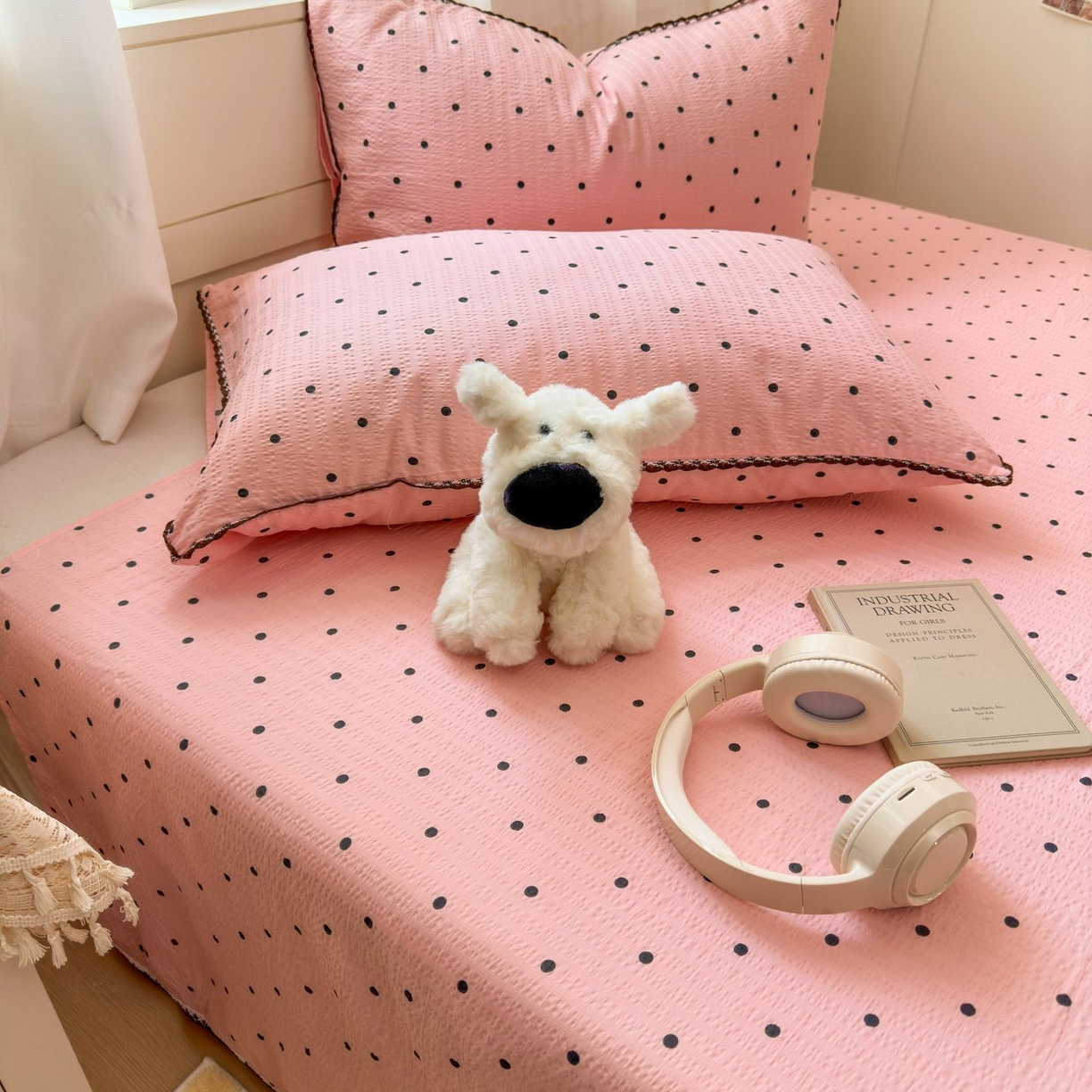 91家纺网 家纺一手货源 找家纺 优卡迪家纺馆 2025新款皱皱棉小花边床单（下载文件包含买家秀） 波点生活-粉