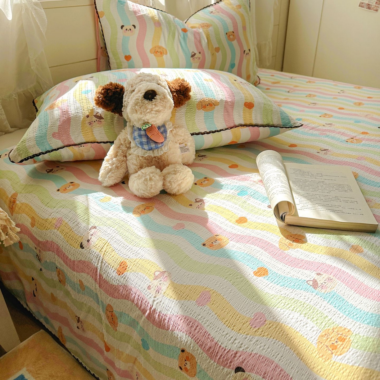 91家纺网 家纺一手货源 找家纺 优卡迪家纺馆 2025新款皱皱棉小花边床单（下载文件包含买家秀） 多彩小熊