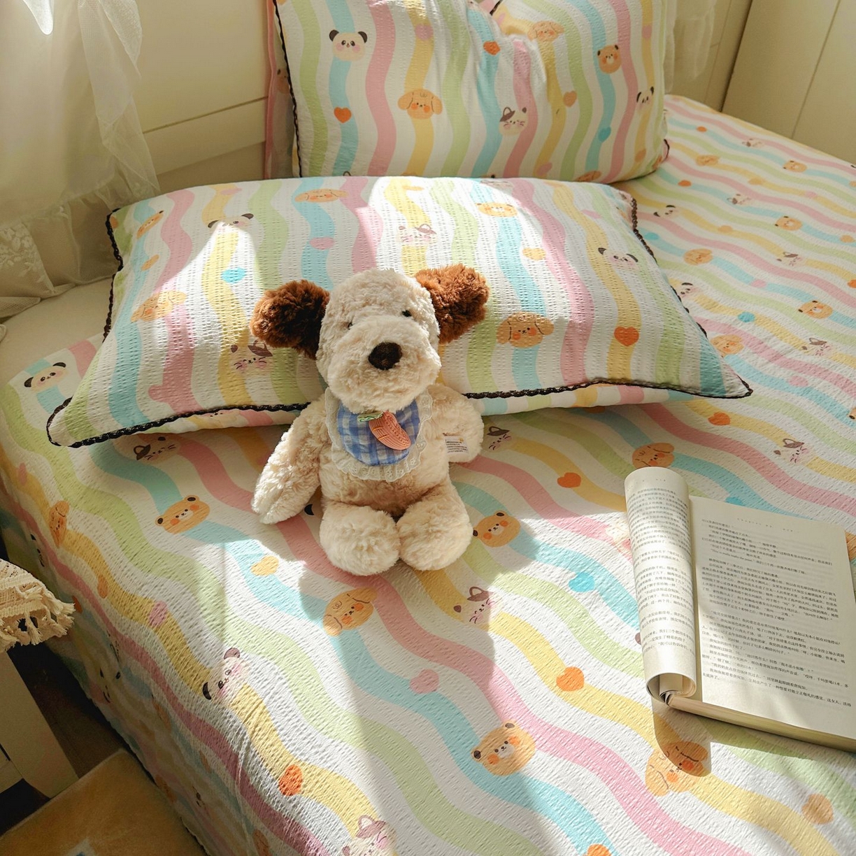 91家纺网 家纺一手货源 找家纺 优卡迪家纺馆 2025新款皱皱棉小花边床单（下载文件包含买家秀） 多彩小熊