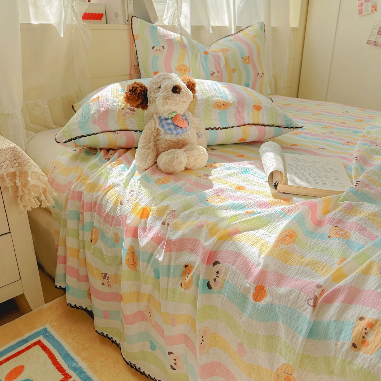 91家纺网 家纺一手货源 找家纺 优卡迪家纺馆 2025新款皱皱棉小花边床单（下载文件包含买家秀） 多彩小熊