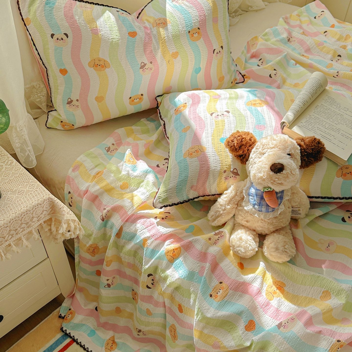 91家纺网 家纺一手货源 找家纺 优卡迪家纺馆 2025新款皱皱棉小花边床单（下载文件包含买家秀） 多彩小熊