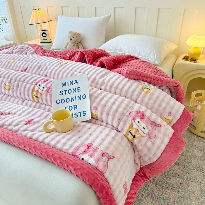 91家纺网 家纺一手货源 找家纺 宜梦家居 2025新款獭兔绒三层夹棉加厚豆豆棉被子被芯 美乐蒂