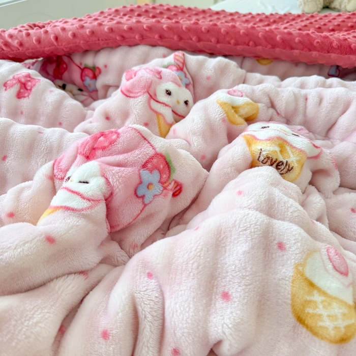 91家纺网 家纺一手货源 找家纺 宜梦家居 2025新款獭兔绒三层夹棉加厚豆豆棉被子被芯 美乐蒂