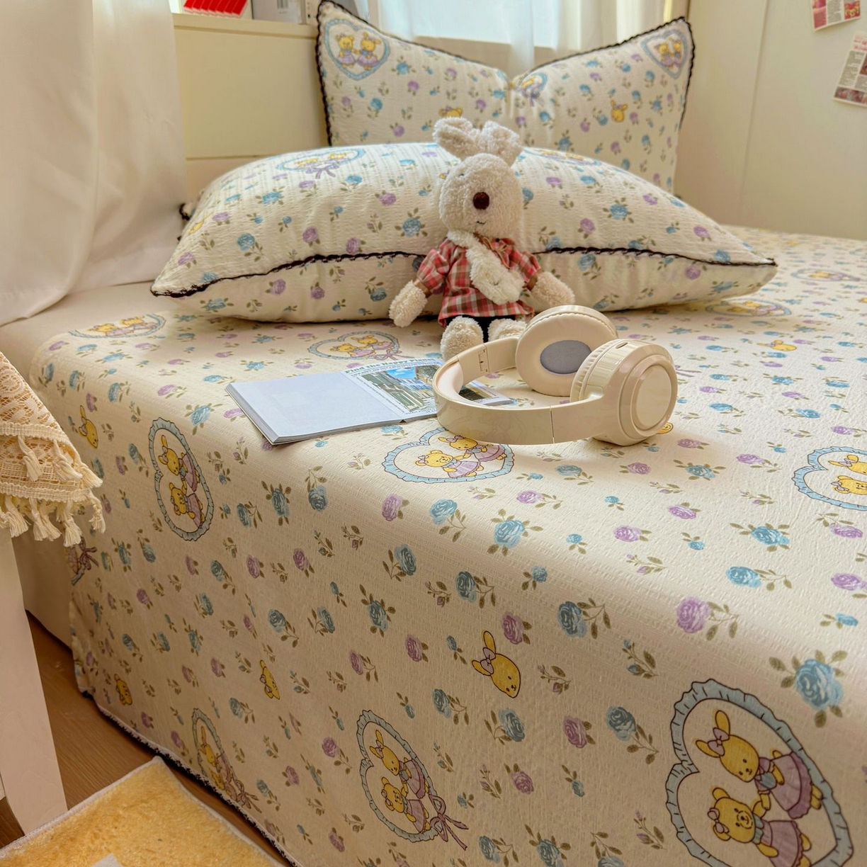 91家纺网 家纺一手货源 找家纺 优卡迪家纺馆 2025新款皱皱棉小花边床单（下载文件包含买家秀） 花香浮梦