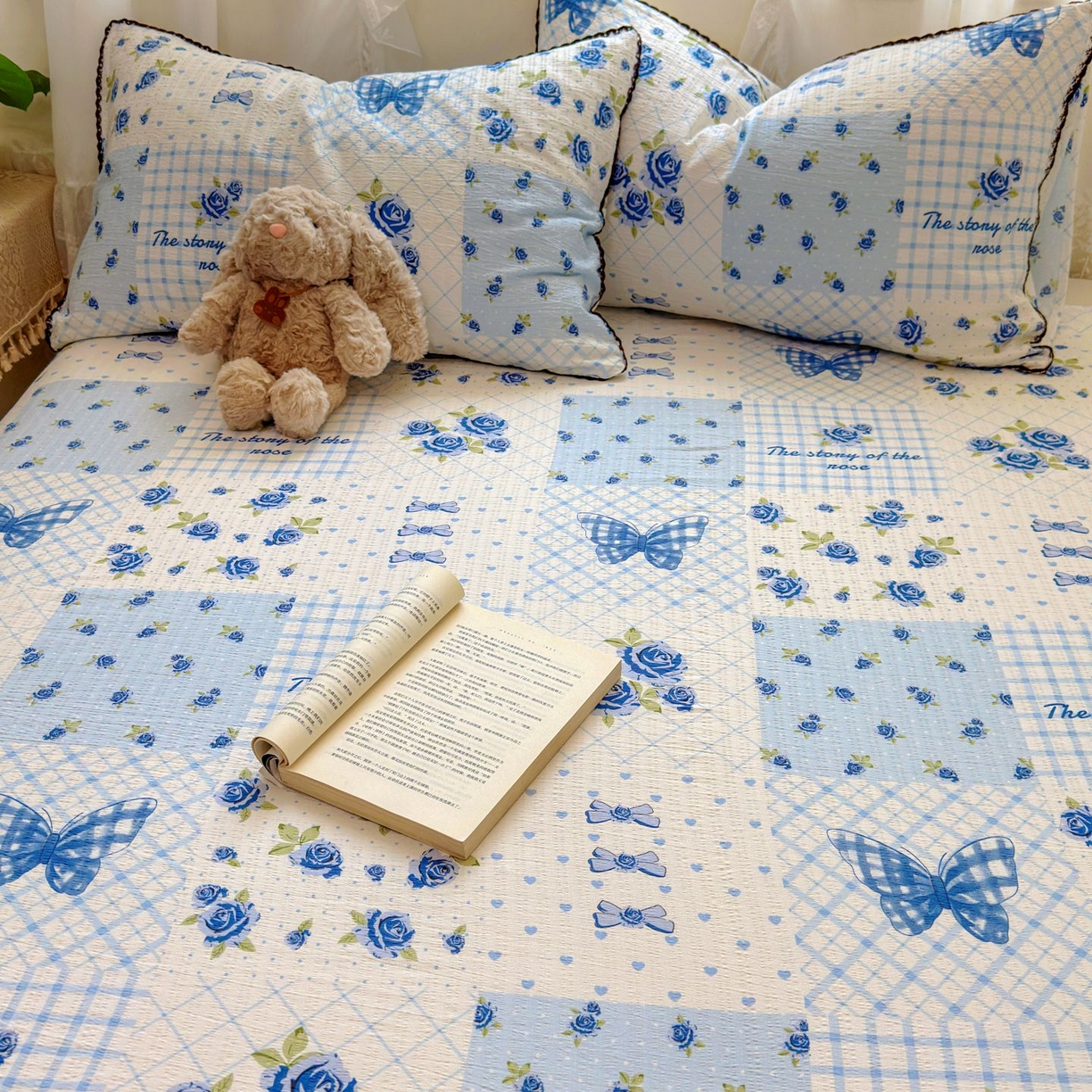 91家纺网 家纺一手货源 找家纺 优卡迪家纺馆 2025新款皱皱棉小花边床单（下载文件包含买家秀） 蓝玫之约