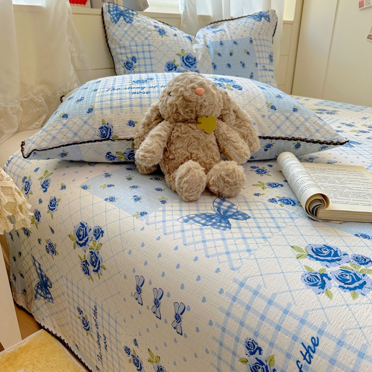 91家纺网 家纺一手货源 找家纺 优卡迪家纺馆 2025新款皱皱棉小花边床单（下载文件包含买家秀） 蓝玫之约