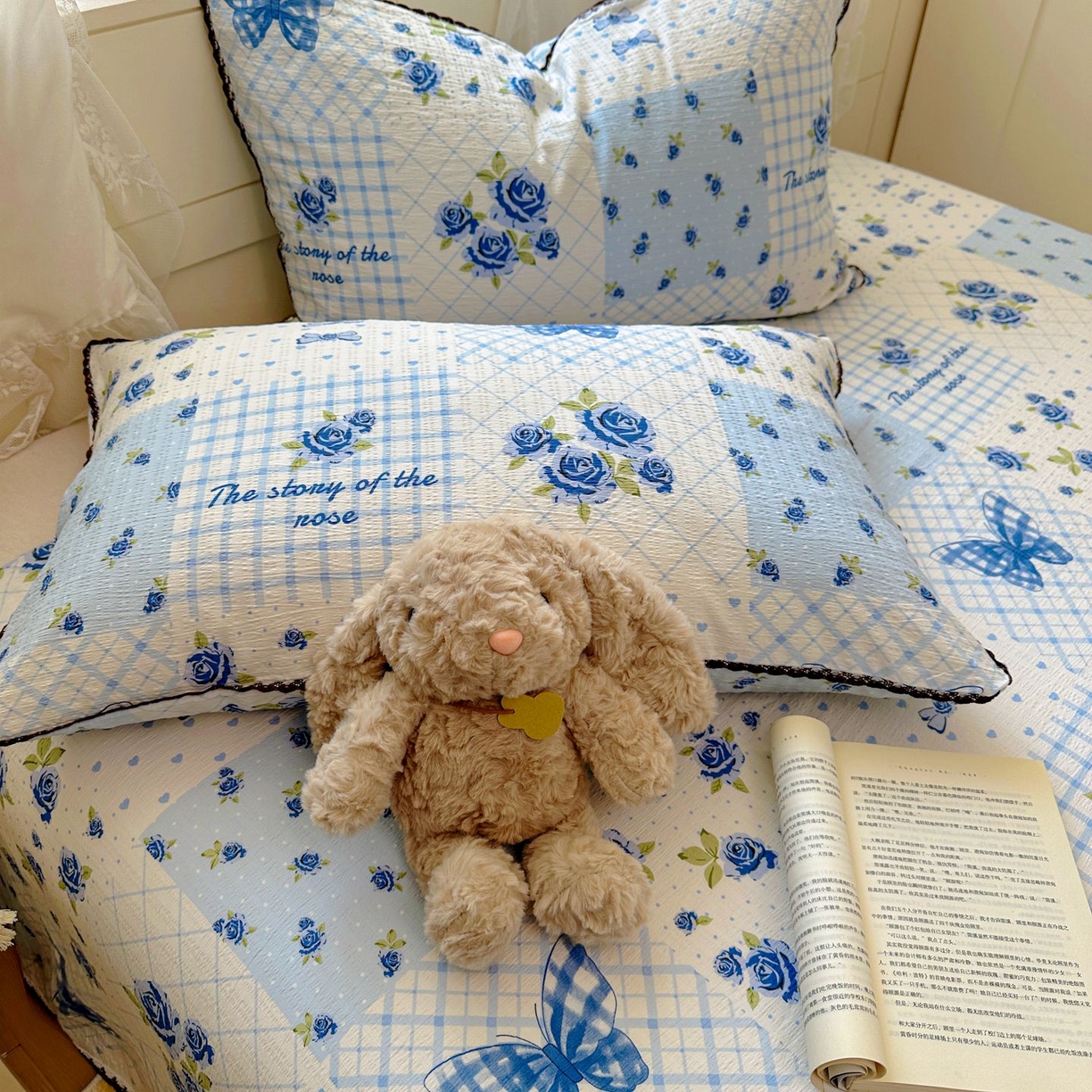 91家纺网 家纺一手货源 找家纺 优卡迪家纺馆 2025新款皱皱棉小花边床单（下载文件包含买家秀） 蓝玫之约