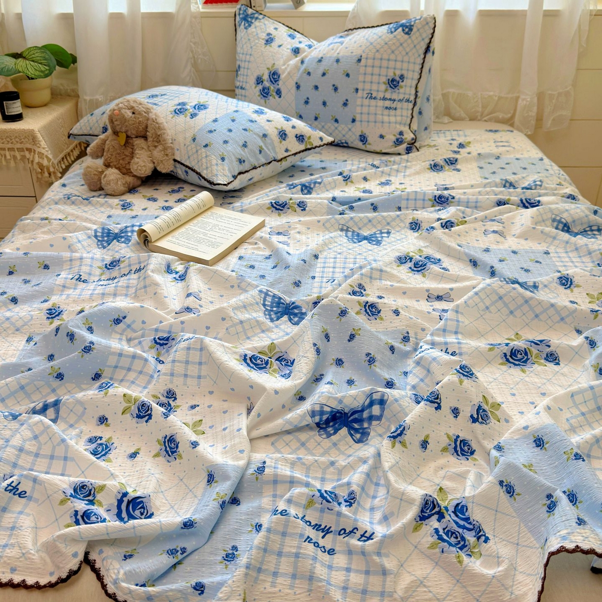 91家纺网 家纺一手货源 找家纺 优卡迪家纺馆 2025新款皱皱棉小花边床单（下载文件包含买家秀） 蓝玫之约