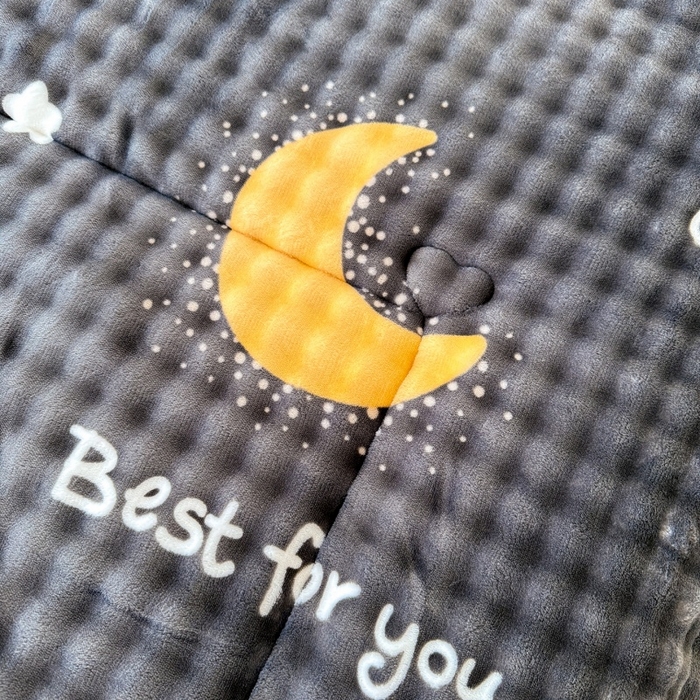 91家纺网 家纺一手货源 找家纺 宜梦家居 2025新款獭兔绒三层夹棉加厚豆豆棉被子被芯 星月