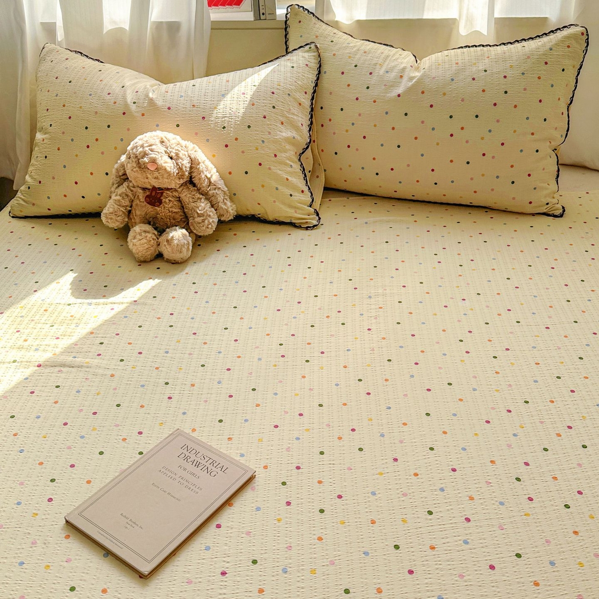 91家纺网 家纺一手货源 找家纺 优卡迪家纺馆 2025新款皱皱棉小花边床单（下载文件包含买家秀） 奶油波点