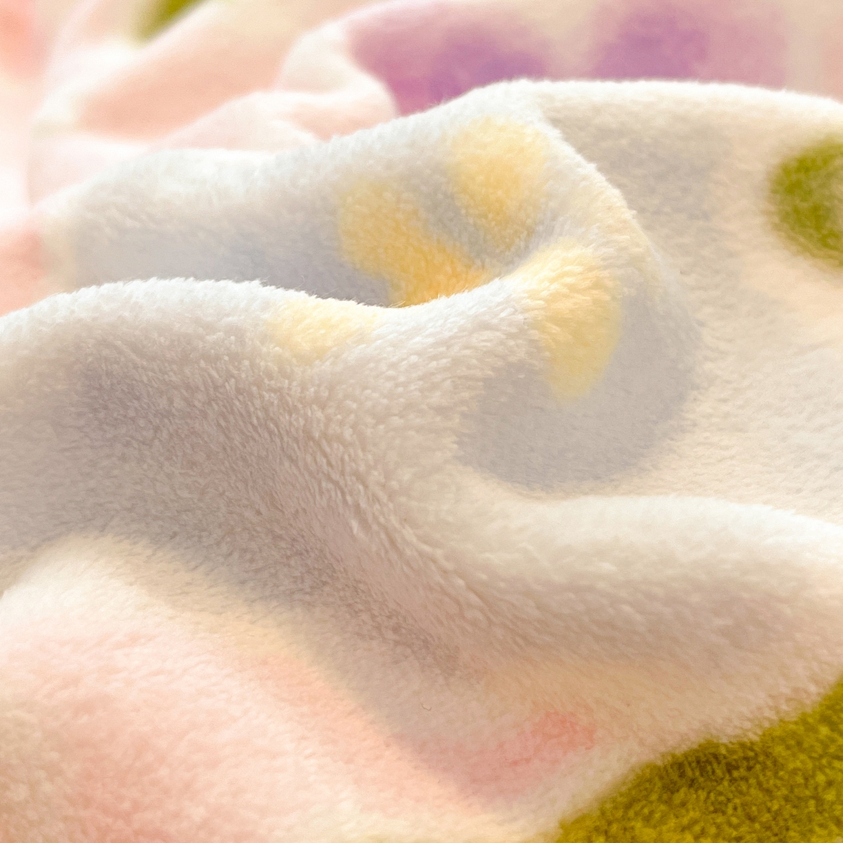 91家纺网 家纺一手货源 找家纺 佳汐蓝家纺 2025新款190克高克重牛奶绒印花四件套 小花絮语+丁香紫