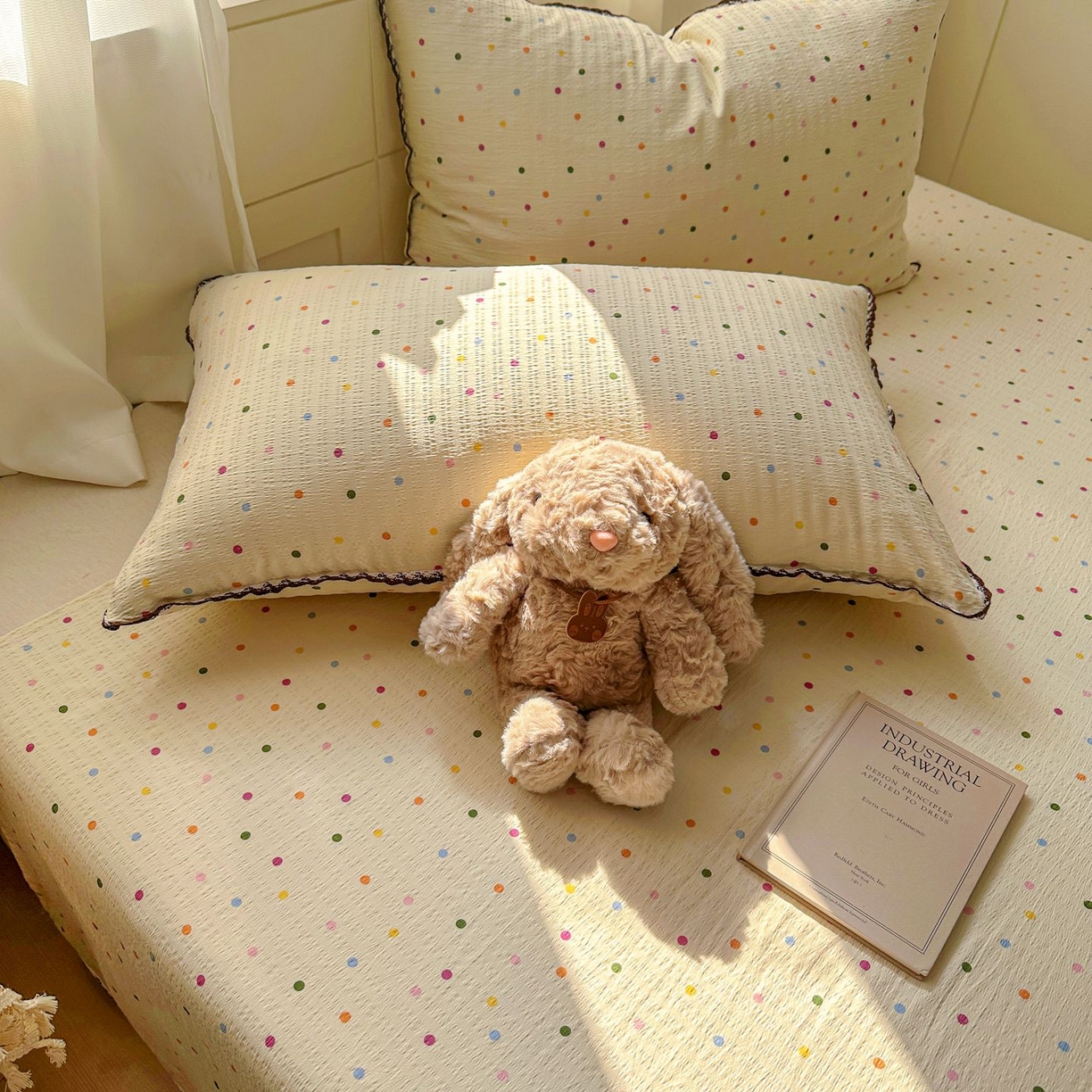 91家纺网 家纺一手货源 找家纺 优卡迪家纺馆 2025新款皱皱棉小花边床单（下载文件包含买家秀） 奶油波点