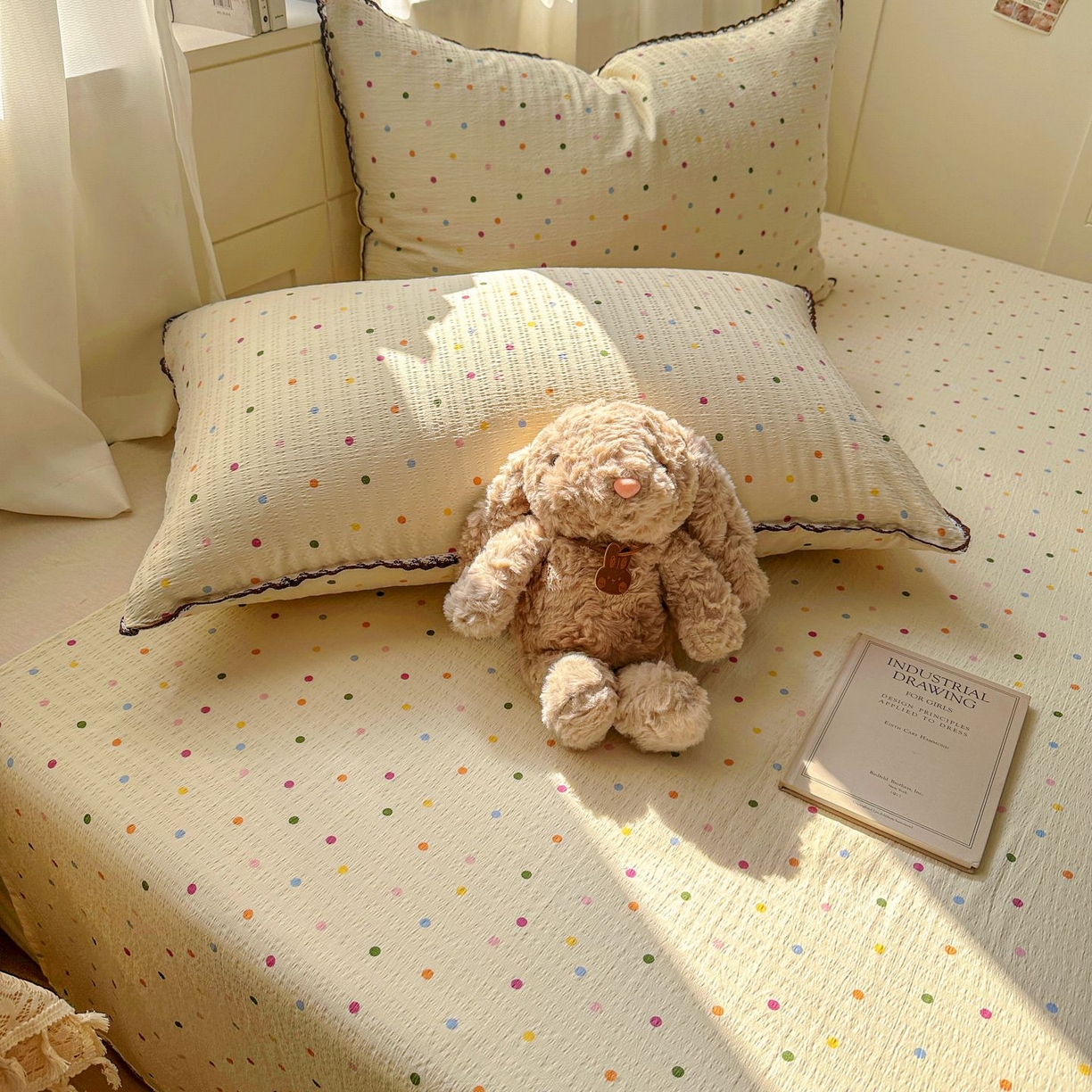 91家纺网 家纺一手货源 找家纺 优卡迪家纺馆 2025新款皱皱棉小花边床单（下载文件包含买家秀） 奶油波点