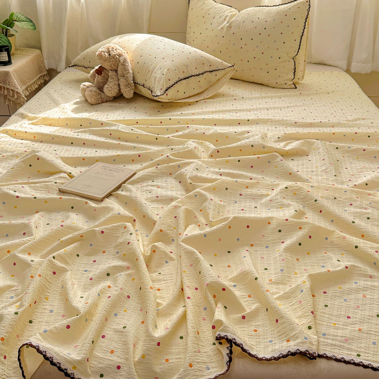 91家纺网 家纺一手货源 找家纺 优卡迪家纺馆 2025新款皱皱棉小花边床单（下载文件包含买家秀） 奶油波点