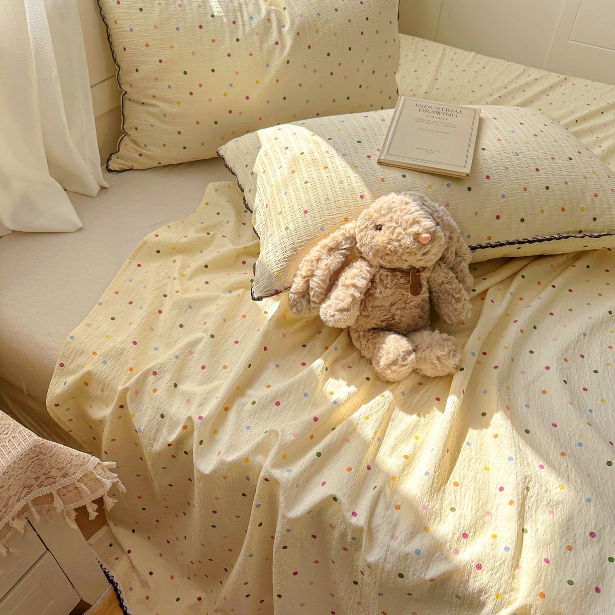 91家纺网 家纺一手货源 找家纺 优卡迪家纺馆 2025新款皱皱棉小花边床单（下载文件包含买家秀） 奶油波点