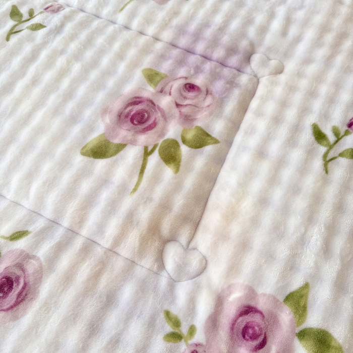 91家纺网 家纺一手货源 找家纺 宜梦家居 2025新款獭兔绒三层夹棉加厚豆豆棉被子被芯 紫花