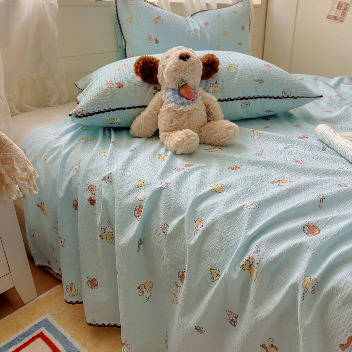 91家纺网 家纺一手货源 找家纺 优卡迪家纺馆 2025新款皱皱棉小花边床单（下载文件包含买家秀） 顽皮汪汪