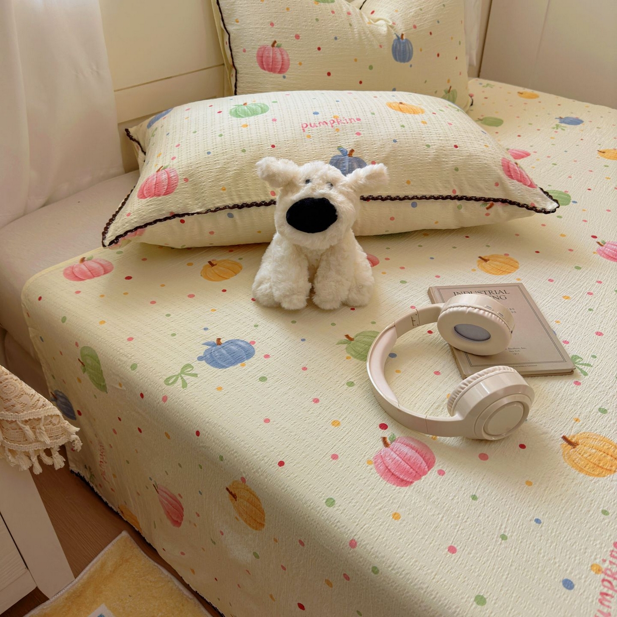 91家纺网 家纺一手货源 找家纺 优卡迪家纺馆 2025新款皱皱棉小花边床单（下载文件包含买家秀） 炫彩南瓜