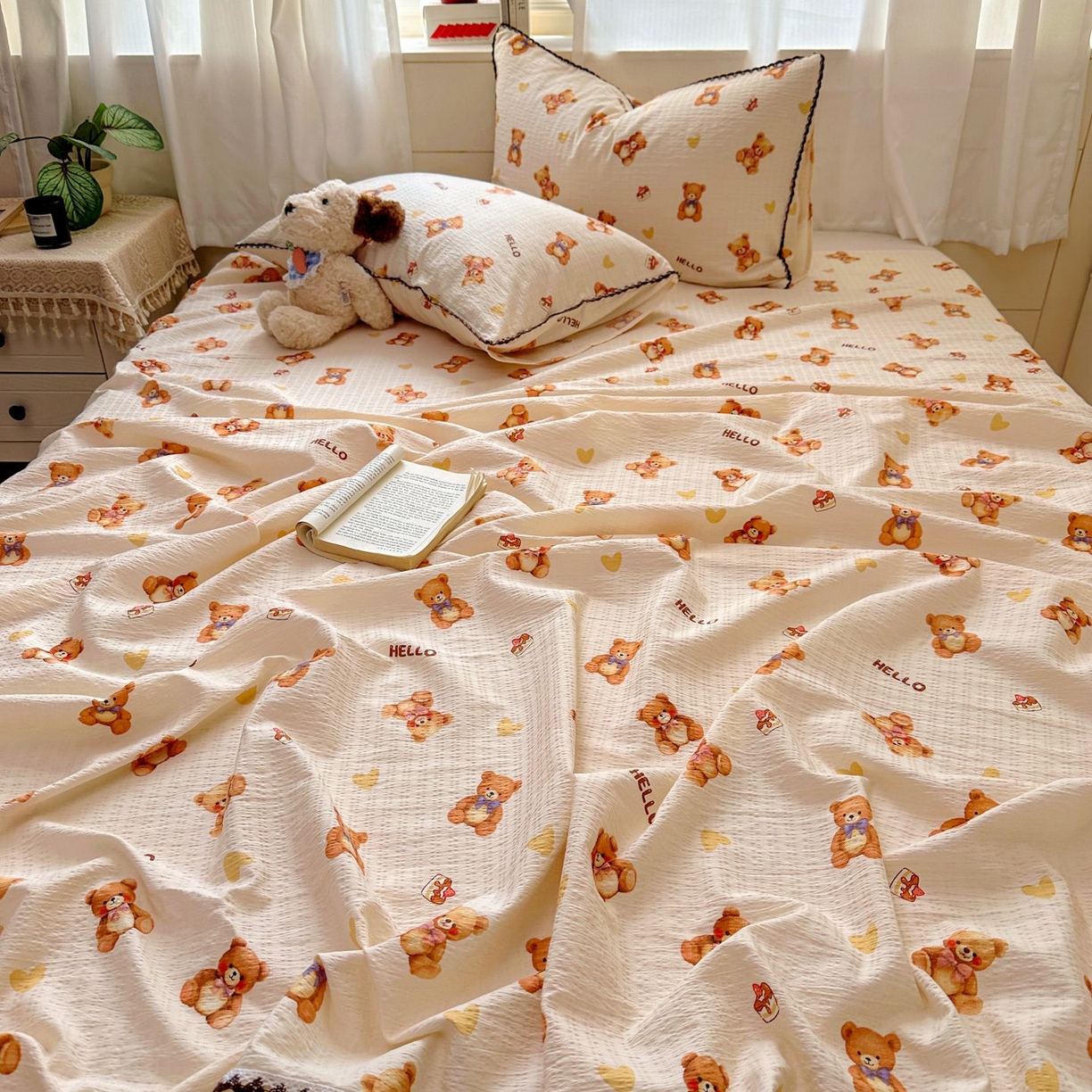 91家纺网 家纺一手货源 找家纺 优卡迪家纺馆 2025新款皱皱棉小花边床单（下载文件包含买家秀） 元气小熊