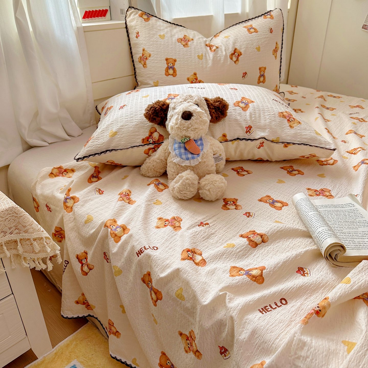 91家纺网 家纺一手货源 找家纺 优卡迪家纺馆 2025新款皱皱棉小花边床单（下载文件包含买家秀） 元气小熊