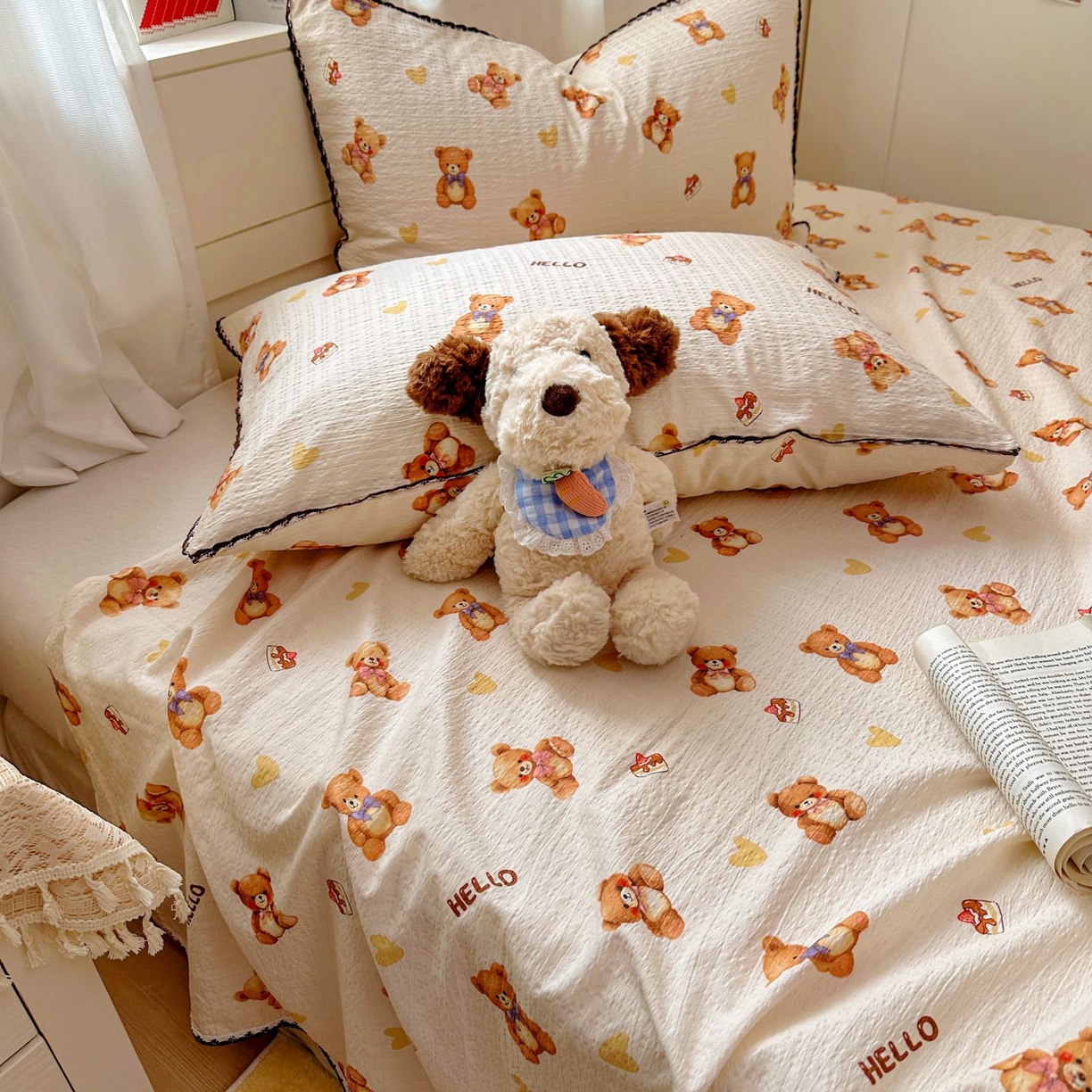 91家纺网 家纺一手货源 找家纺 优卡迪家纺馆 2025新款皱皱棉小花边床单（下载文件包含买家秀） 元气小熊