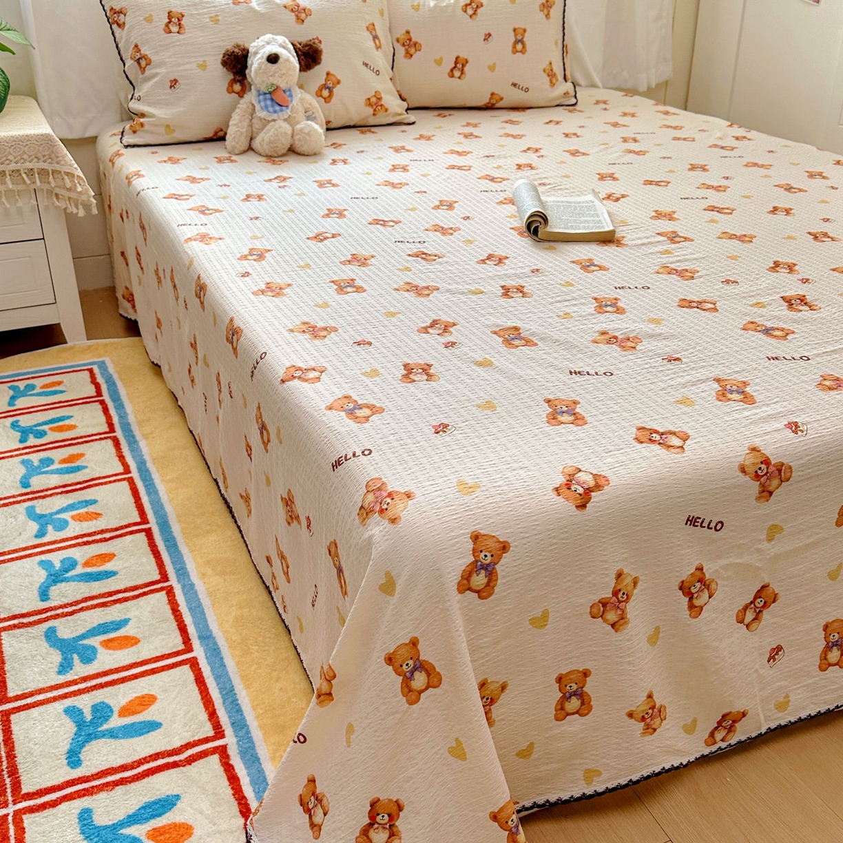 91家纺网 家纺一手货源 找家纺 优卡迪家纺馆 2025新款皱皱棉小花边床单（下载文件包含买家秀） 元气小熊