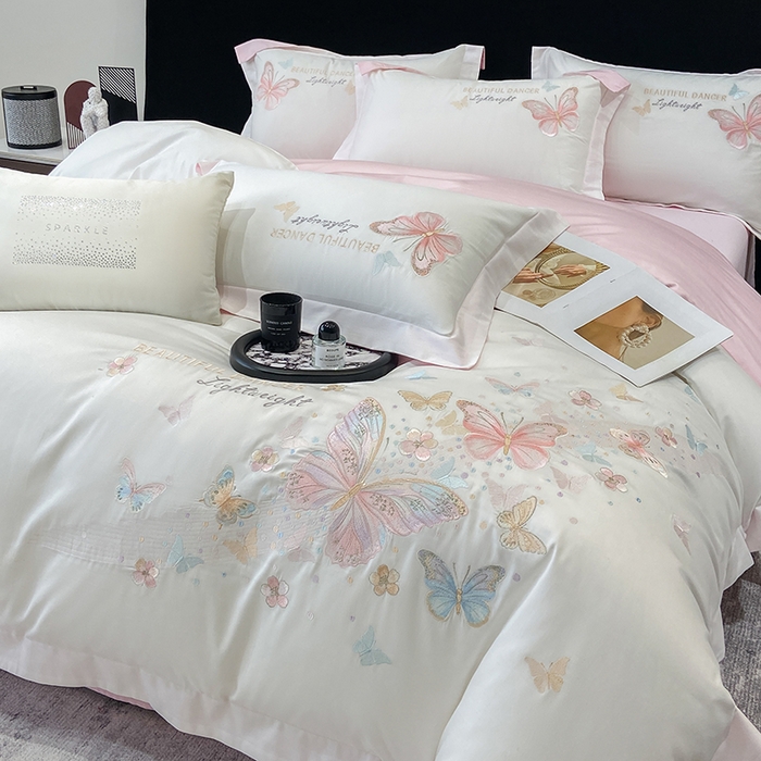 91家纺网 家纺一手货源 找家纺 丞音家纺 2025新款母婴级A类双面全棉蝴蝶刺绣纯棉长绒棉绣花四件套床单被套 思微-白拼粉