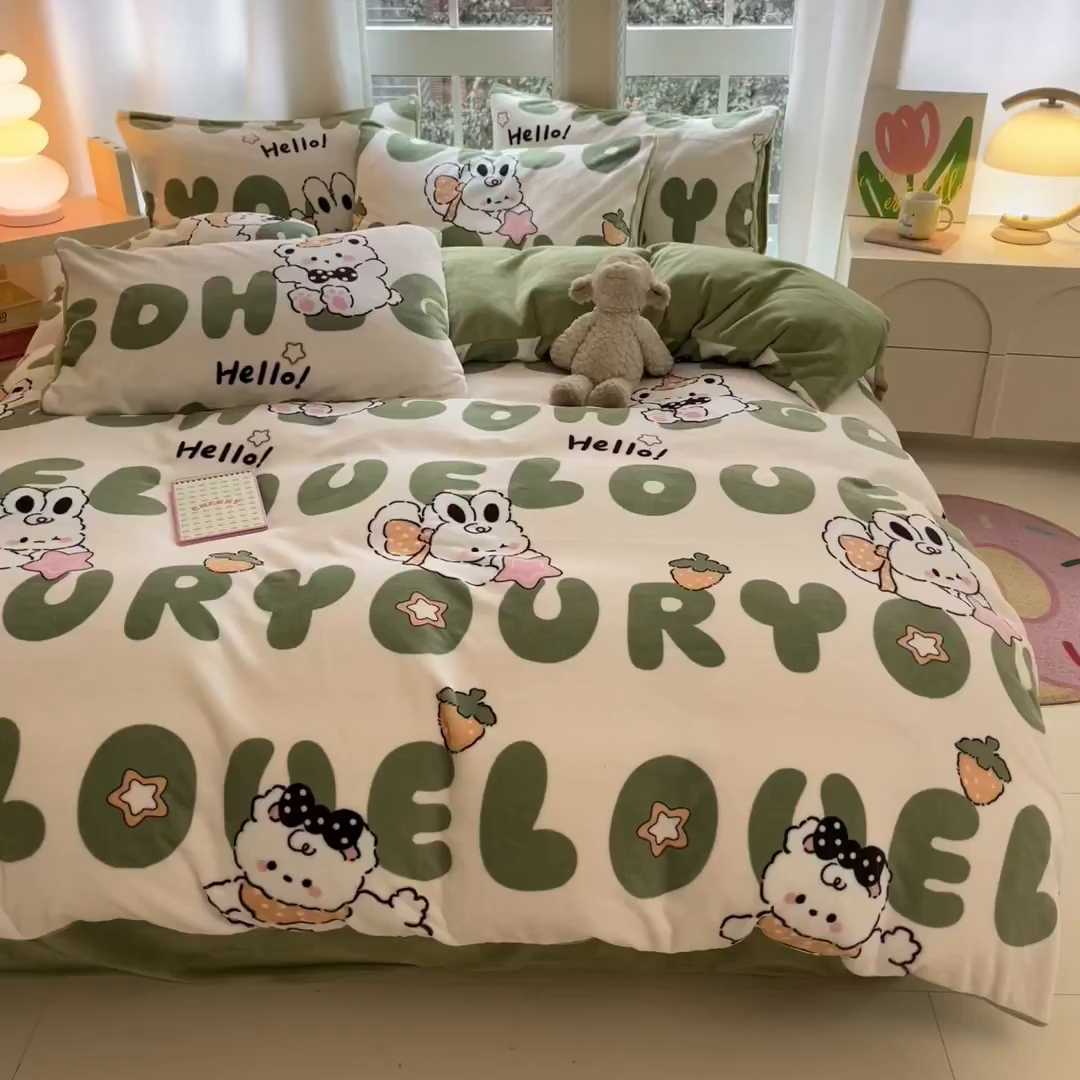 91家纺网 家纺一手货源 找家纺 佳汐蓝家纺 2025新款190克高克重牛奶绒印花四件套 莉菲兔