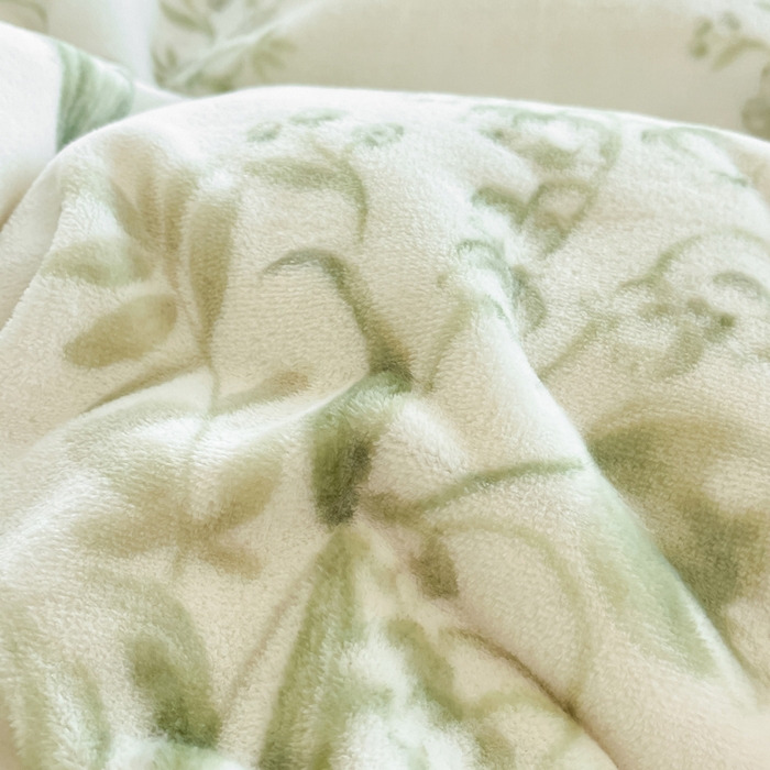 91家纺网 家纺一手货源 找家纺 佳汐蓝家纺 2025新款190克高克重牛奶绒印花四件套 铃兰花开