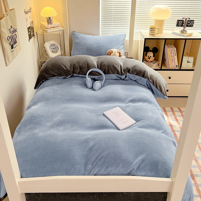 91家纺网 家纺一手货源 找家纺 （总）优卡迪家纺馆 2025新款牛奶绒纯色双拼宿舍床三件套