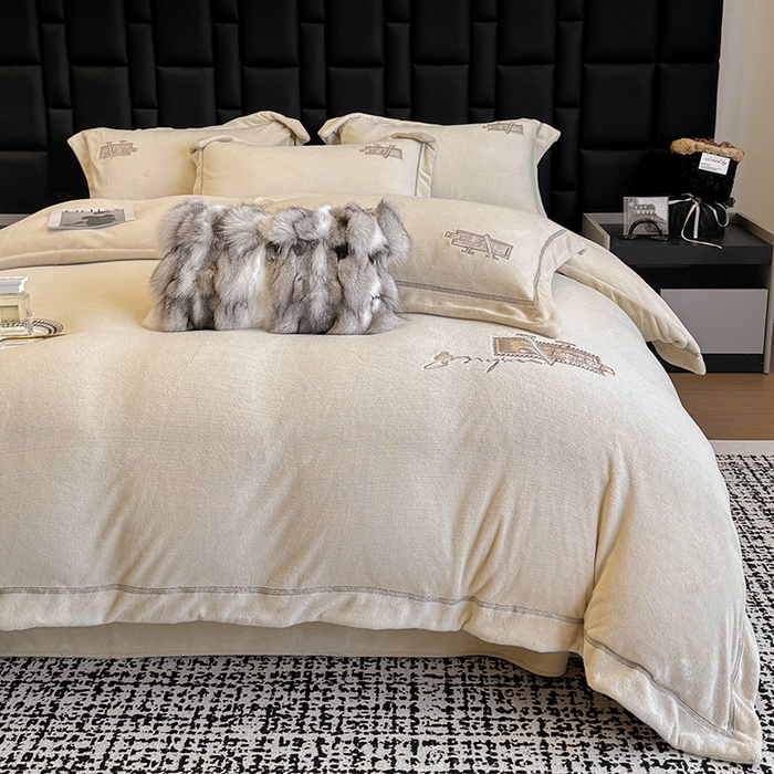 91家纺网 家纺一手货源 找家纺 丞音家纺 2025新款A类母婴级230克全消光牛奶绒轻奢刺绣四件套秋冬珊瑚绒加厚保暖绣花宝宝绒床单被套婴儿绒床 塞维尔-杏仁色