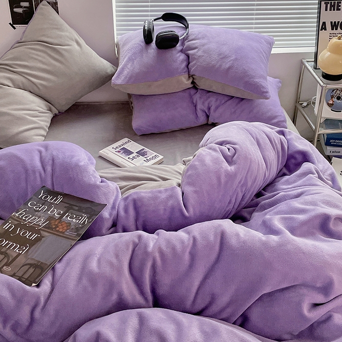 91家纺网 家纺一手货源 找家纺 优卡迪家纺馆 2025新款牛奶绒纯色双拼四件套系列 魅紫银灰