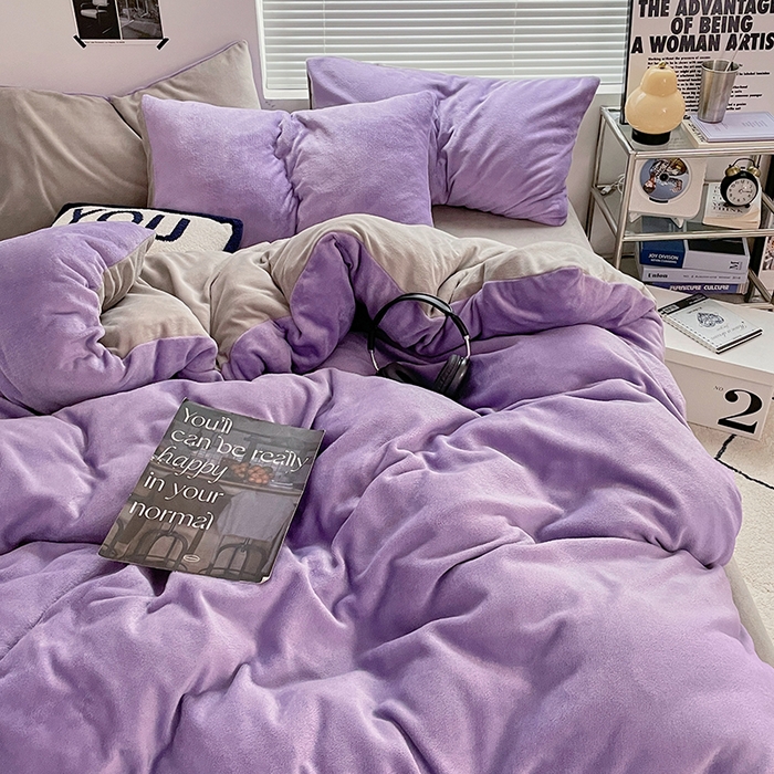 91家纺网 家纺一手货源 找家纺 优卡迪家纺馆 2025新款牛奶绒纯色双拼四件套系列 魅紫银灰