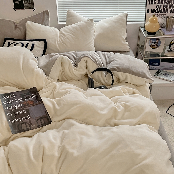 91家纺网 家纺一手货源 找家纺 优卡迪家纺馆 2025新款牛奶绒纯色双拼四件套系列 奶白银灰