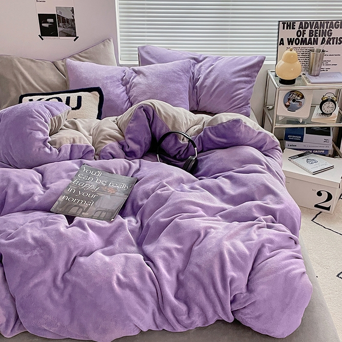 91家纺网 家纺一手货源 找家纺 优卡迪家纺馆 2025新款牛奶绒纯色双拼四件套系列 魅紫银灰