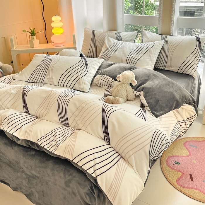 91家纺网 家纺一手货源 找家纺 佳汐蓝家纺 2025新款190克高克重牛奶绒印花四件套 维纳斯