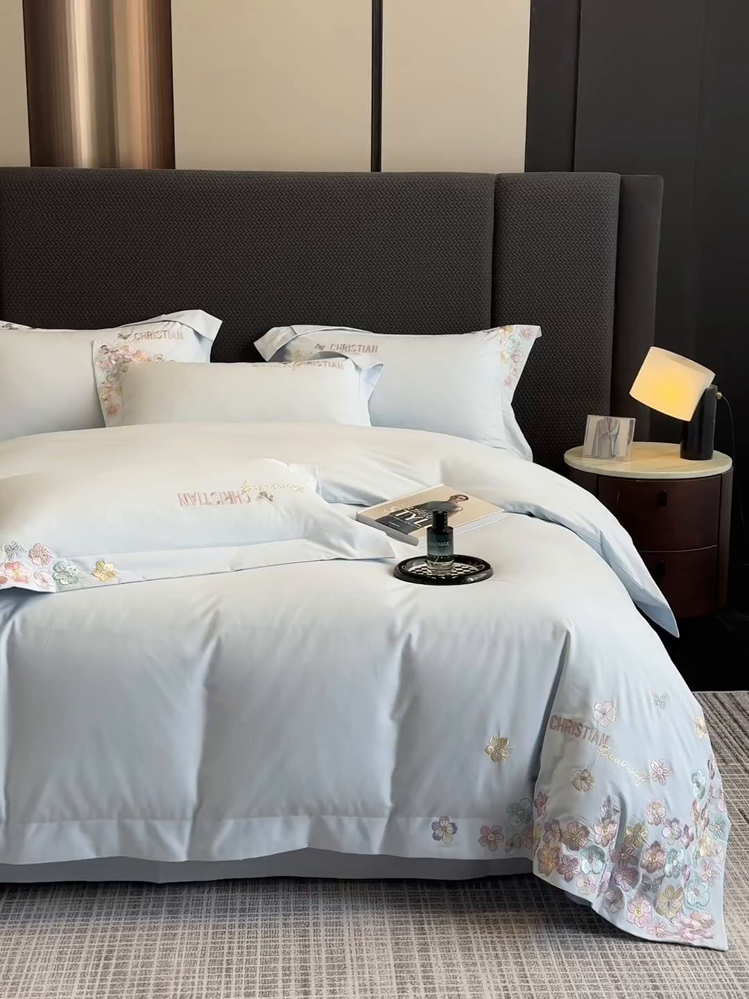 91家纺网 家纺一手货源 找家纺 丞音家纺 【特价新品】A类100支超柔超细旦长绒棉磨毛保暖绣花四件套纯棉加厚刺绣全棉床单被套-花瑾系列 花瑾-祖玛蓝