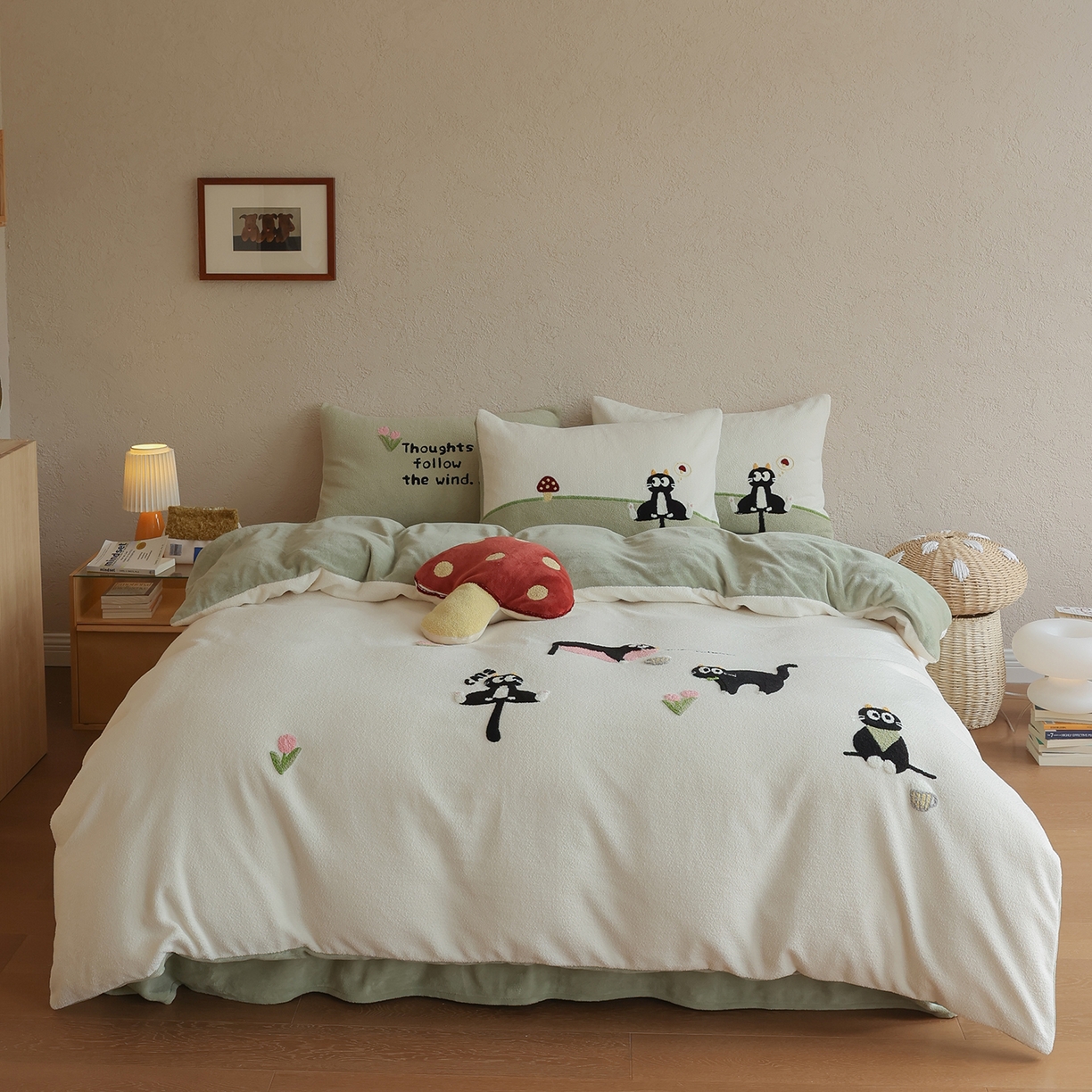 风向标家纺 2025新款A类全消光暖呢绒毛巾绣四件套-减龄家宠系列（风格二） 炸毛小黑猫-奶白