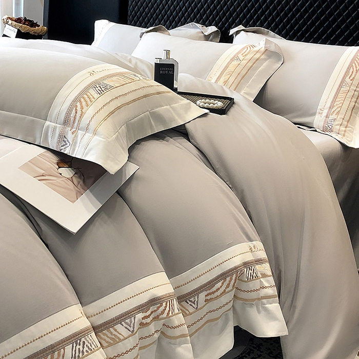 91家纺网 家纺一手货源 找家纺 丞音家纺 2025新款瑞恩超柔A类100支超细旦长绒棉磨毛刺绣四件套秋冬加厚纯棉全棉绣花床上用品 瑞恩-浅灰色